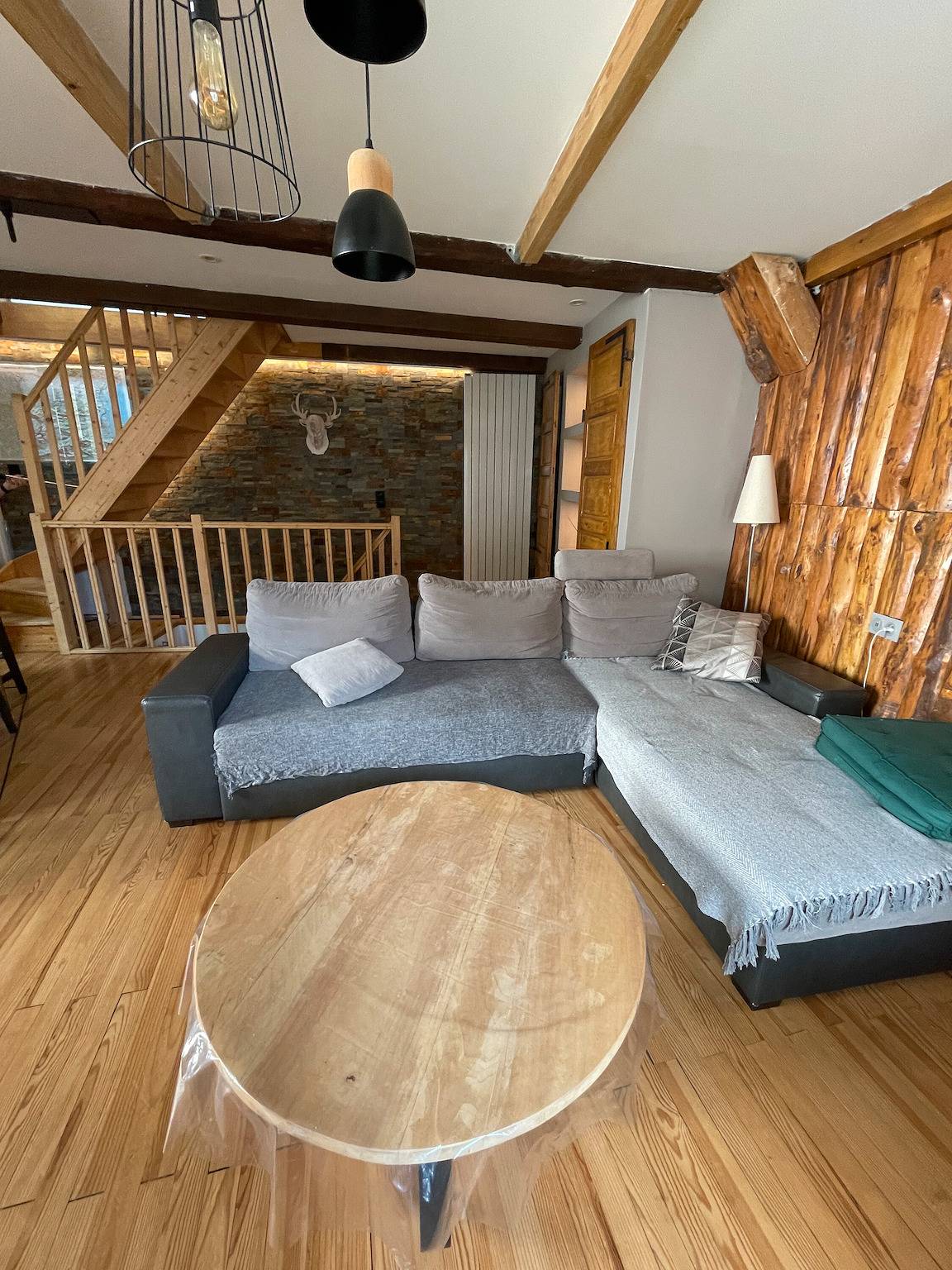 Casa de vacaciones 'Maison De Village' con terraza privada in Orgeix, Pirineos franceses