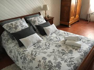 Chambre d’hôte pour 4 personnes, avec jardin à Bourré
