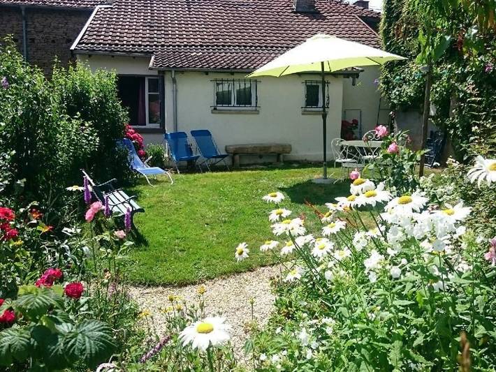 Gîte pour 5 personnes, avec Jardin
