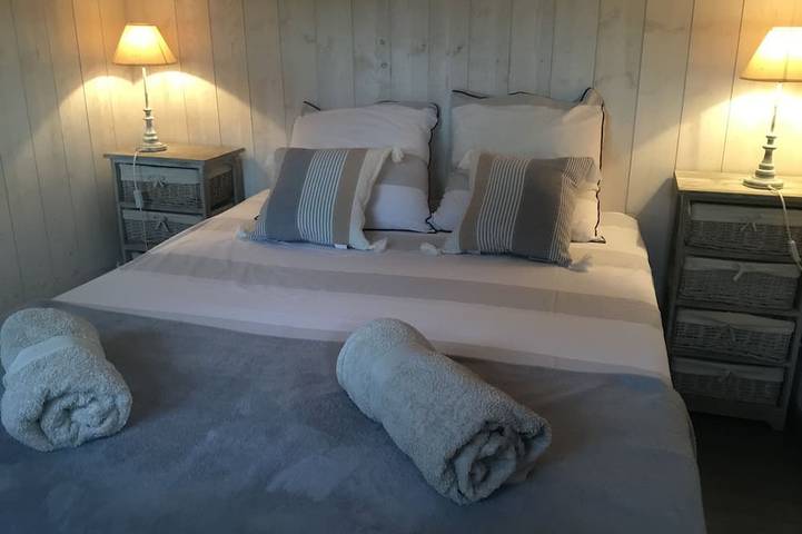 Location de vacances pour 6 personnes, avec terrasse et jardin dans La Madrague - 2