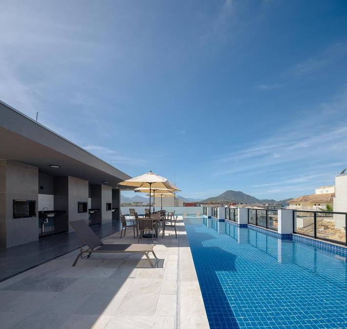 Casas e apartamentos de temporada para 4 pessoas, com jardim e piscina infantil e ainda piscina and vista, com animais de estimação em Toninhas Ubatuba