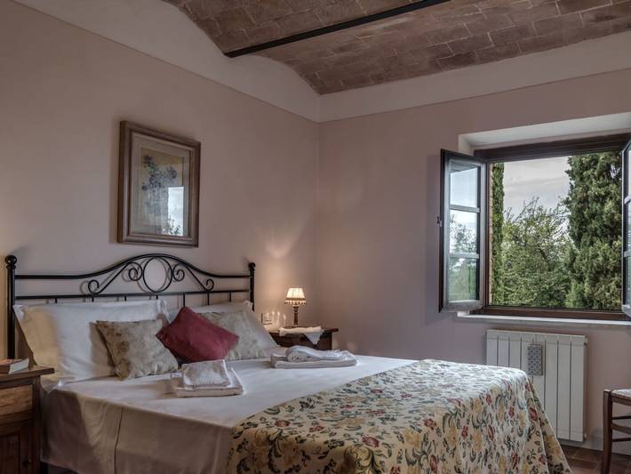 Agriturismo per 3 persone, con piscina e giardino a Casole d'Elsa