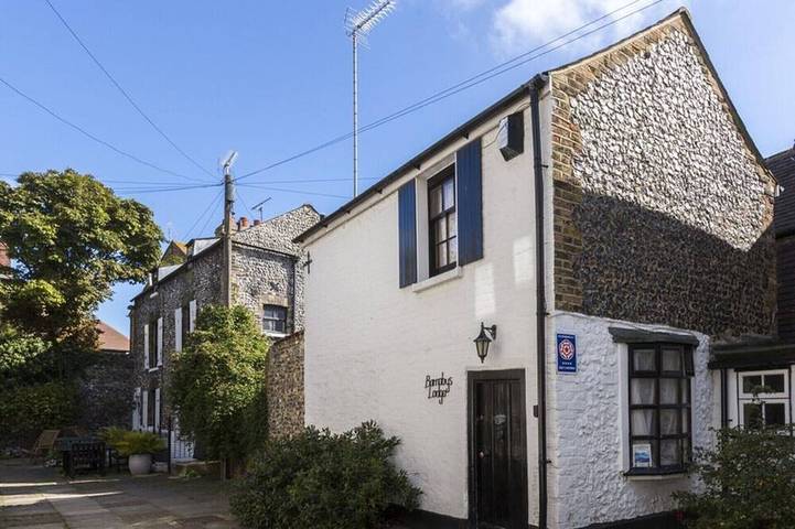 Cottage for 4 people, with garden and terrace, with pets in Broadstairs