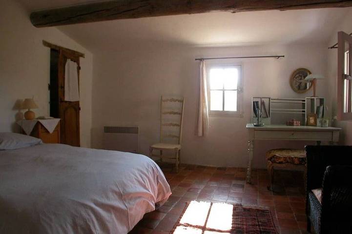 Location de vacances pour 5 personnes, avec jardin et terrasse, animaux acceptés à Rustrel - 4