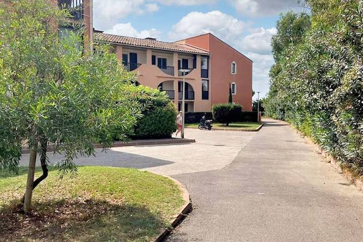 Gîte pour 4 personnes, avec piscine dans Office De Tourisme De Canet En Roussillon - 3