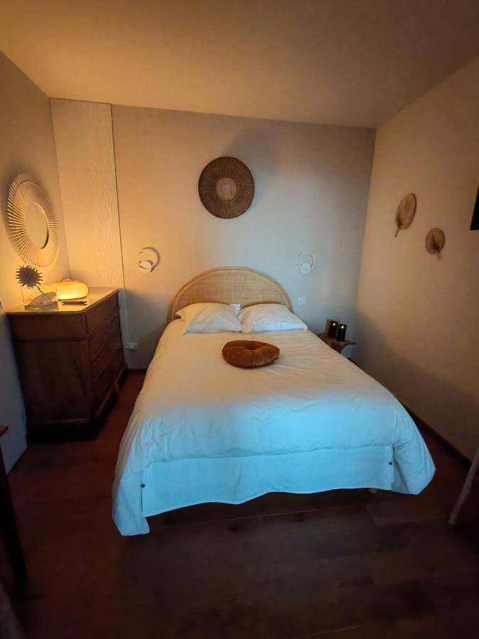 Chambre d’hôte pour 2 personnes, avec terrasse ainsi que piscine et vue à Aix-en-Provence - 4