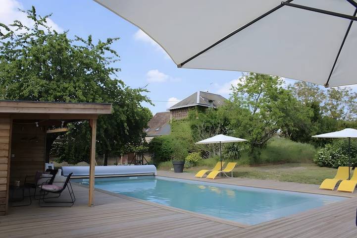 Gîte pour 2 personnes, avec jardin et piscine à Veuves