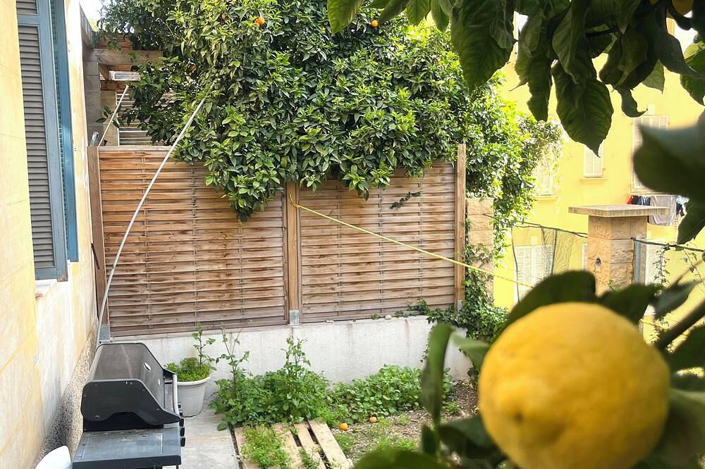 Entire apartment, 3-pieces Flat with Private Garden & Bbq in Monte Carlo, Nice region