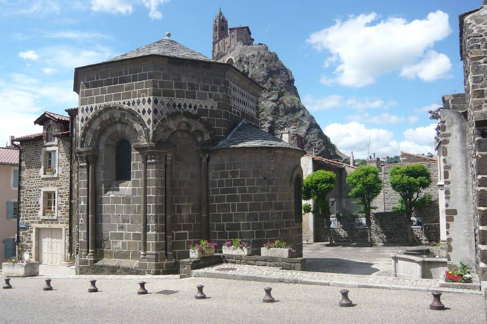 Appartement entier, Le Petit Séguret au pied du Rocher d'Aiguilhe in Aiguilhe, Haute-Loire