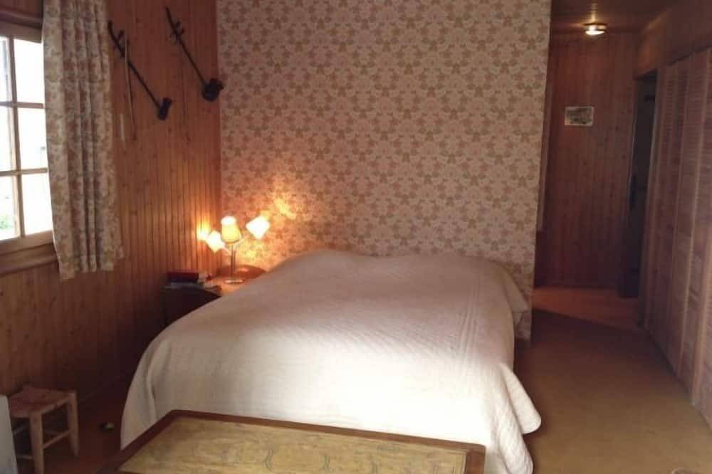 Groot huis, een prachtig uitzicht op het meer in de buurt van Evian-les-Bains in Lugrin, Thonon-les-Bains en omgeving