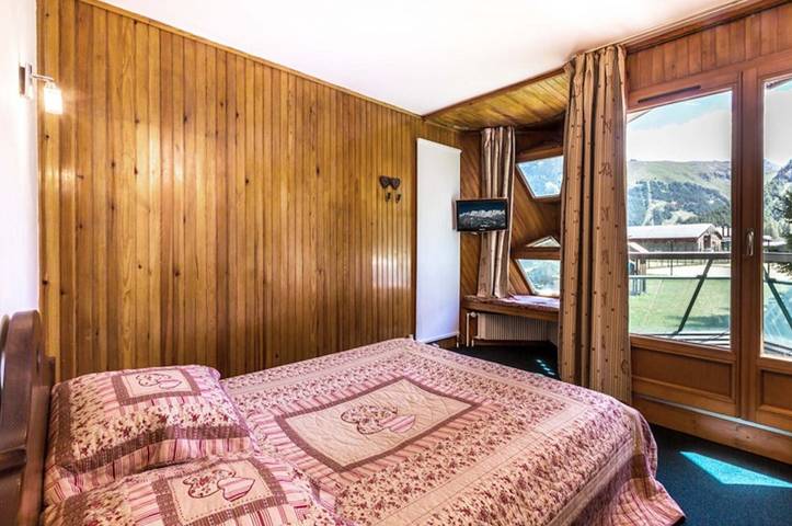 Appartement entier, Appartement 'Sur Les Pistes - 8 Pers' avec vue sur les montagnes, balcons et Wi-Fi in Val-d'Isère, Massif de la Vanoise