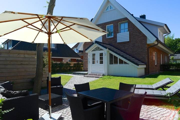 Ferienwohnung für 4 Personen, mit Balkon und Sauna sowie Garten, kinderfreundlich auf Föhr