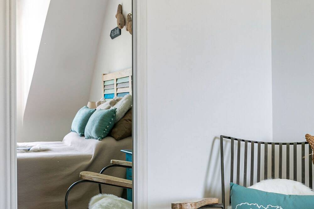 Entire apartment, Apartment 'Au Clos Du Pont, Zen' with Sea View, Private Pool and Wi-Fi in Noyalo, Côte des Mégalithes