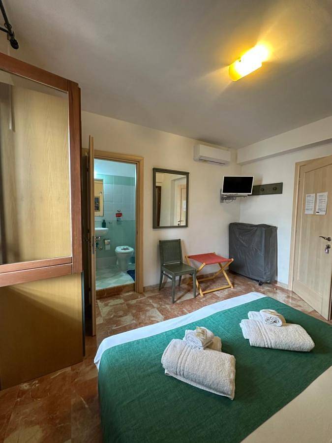 Gîte pour 2 personnes, avec vue à Marettimo - 3