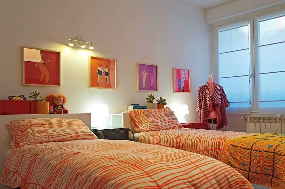 Entire apartment, Wonderful apartment in Bologna center, 1615 sq.ft, bright and comfortable in Bologna, Bologna Province