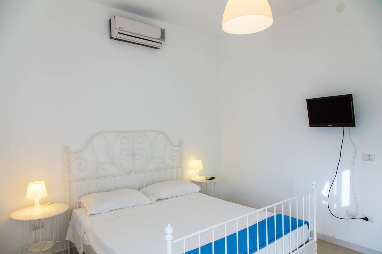 King Room with Garden View in Vittoria, Province de Ragusa