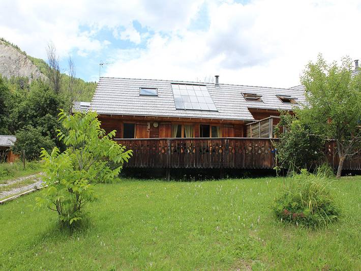 Gîte pour 4 personnes, avec jardin à Saint-Pons (Alpes-de-Haute-Provence)