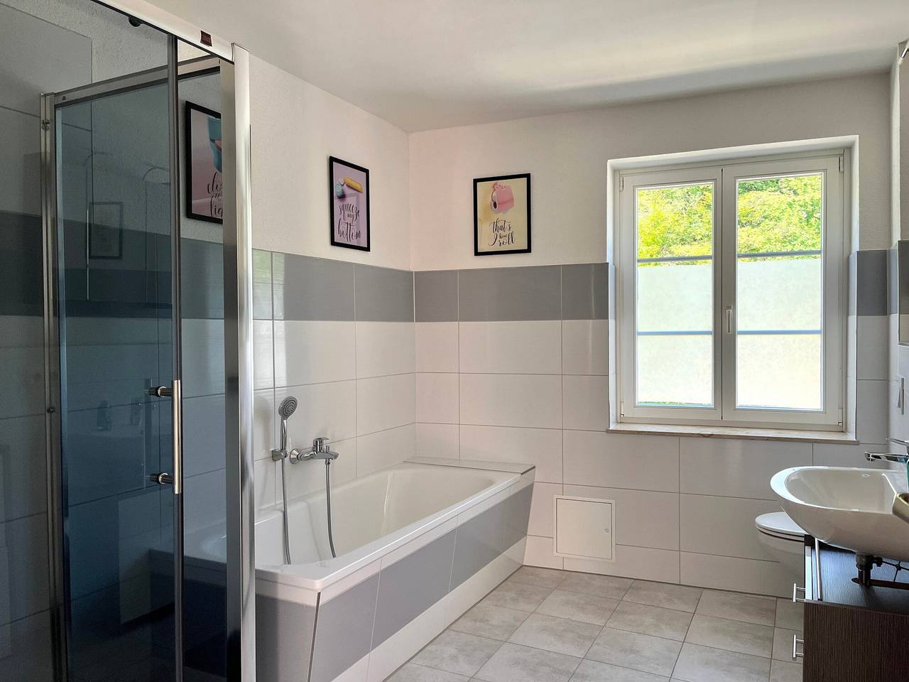 Entire apartment, Apartment 'Frisch Freche 3 R' with Private Terrace and Wi-Fi in Dohna, Eastern Ore Mountains