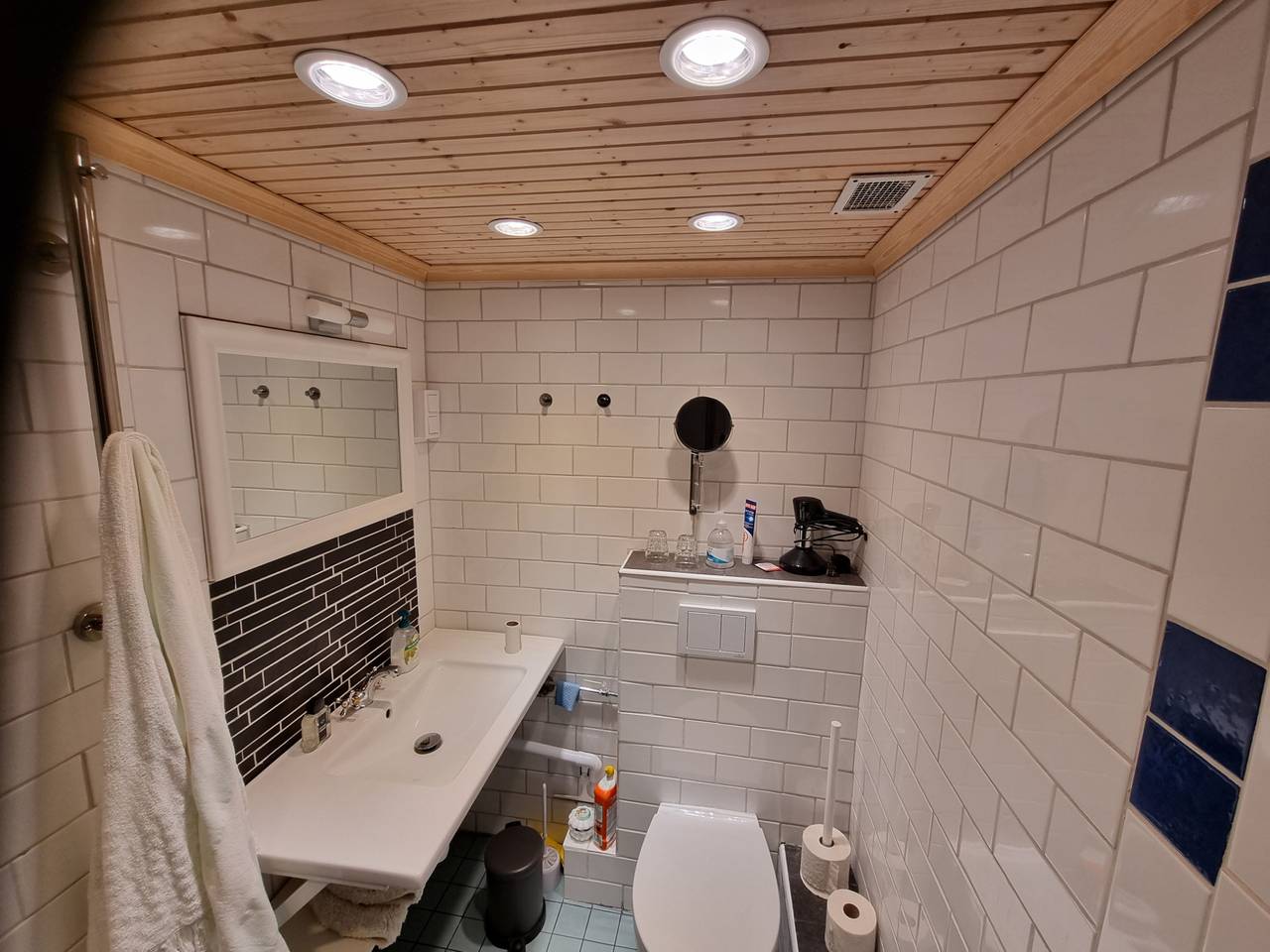 Ganze Ferienwohnung, 2 Bed Retreat - Sleeps 4 - Pets - Parking - Wifi in Lulea, Bottenwiek