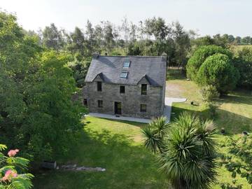 Gîte pour 4 personnes, avec jardin et vue à Briec