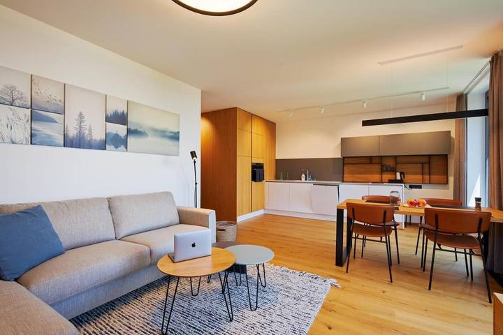Apartament wakacyjny dla 6 osób, z ogród i widok w Stary Smokowiec