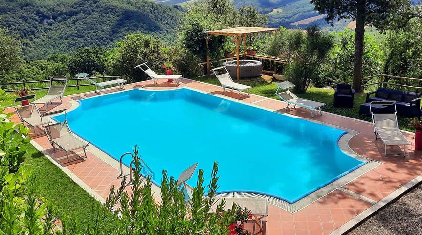 Villa pour 28 personnes, avec jardin ainsi que terrasse et piscine, animaux acceptés dans Val d'Orcia - 2