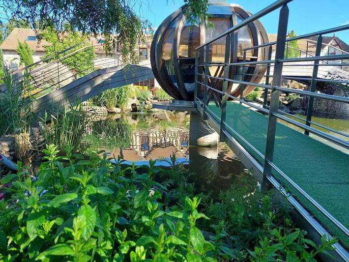Hôtel pour 4 personnes, avec jardin et vue ainsi que sauna et piscine, animaux acceptés à Ménilles - 3