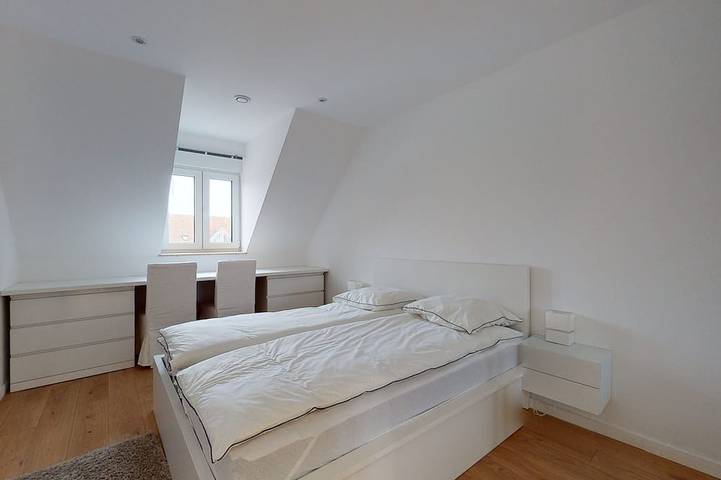 Location de vacances pour 8 personnes, avec jardin et piscine à Magny-le-Hongre - 3