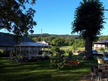 Gîte pour 4 personnes, avec jardin et vue à Noirétable