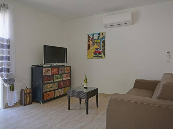 Villa pour 6 personnes, avec jardin et piscine, adapté aux familles à Montauroux - 2