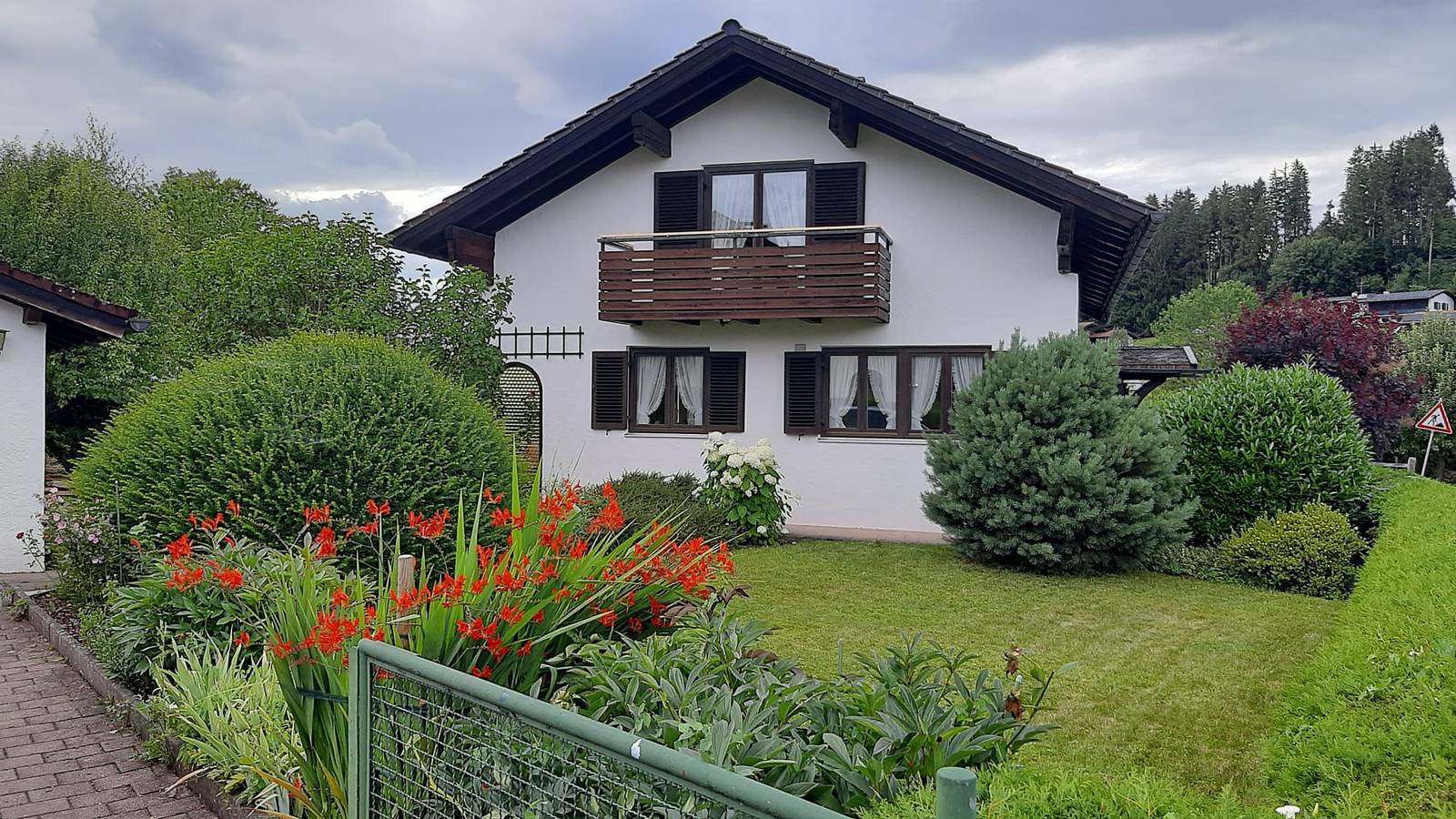 Ganze Ferienwohnung, Haus Elisabeth - inkl. Chiemgau Karte - Ferienhaus 89qm für max. 4 Personen in Bergen (Chiemgau), Chiemsee