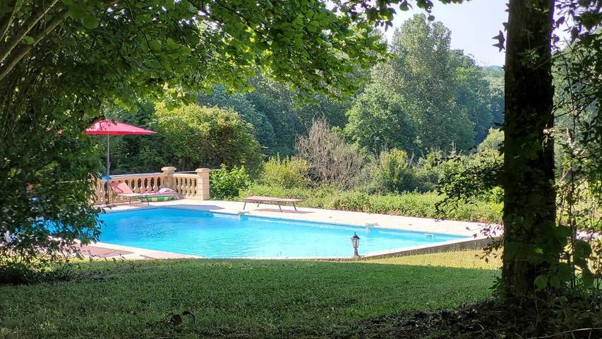 Location de vacances pour 6 personnes, avec piscine ainsi que jardin et vue, animaux acceptés à Payrac - 3