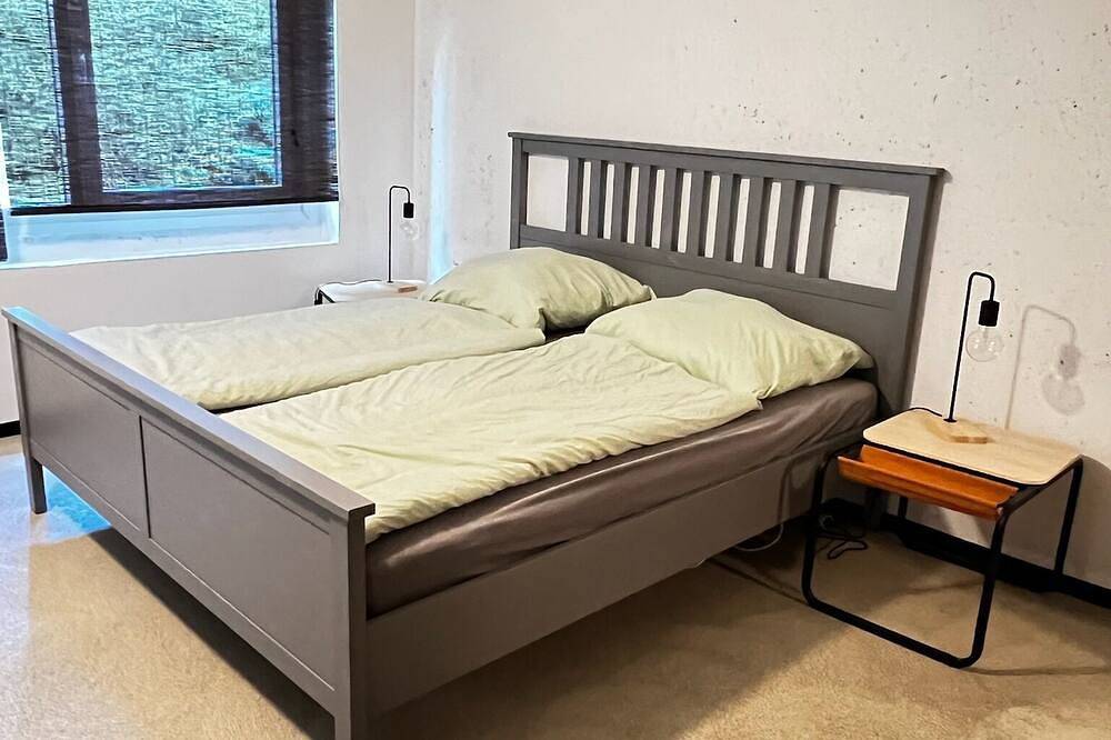 Ganze Wohnung, Carotel Industrial Style trifft Waldesruhe\ngern mit Hund in Laußnitz, Oberlausitz-Niederschlesien