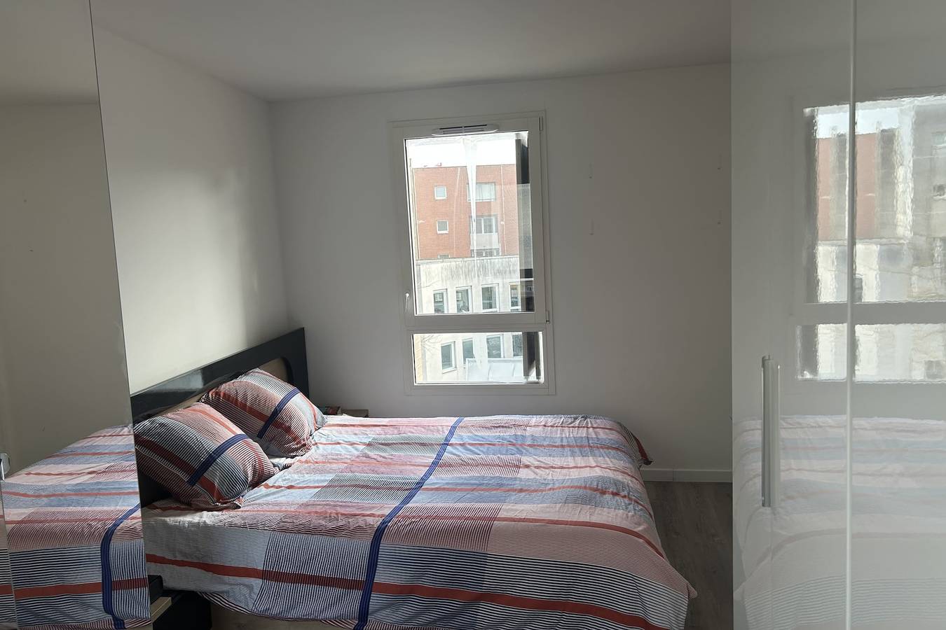 Entire apartment, Apartment with terrace in Aubervilliers in Aubervilliers, Seine-Saint-Denis