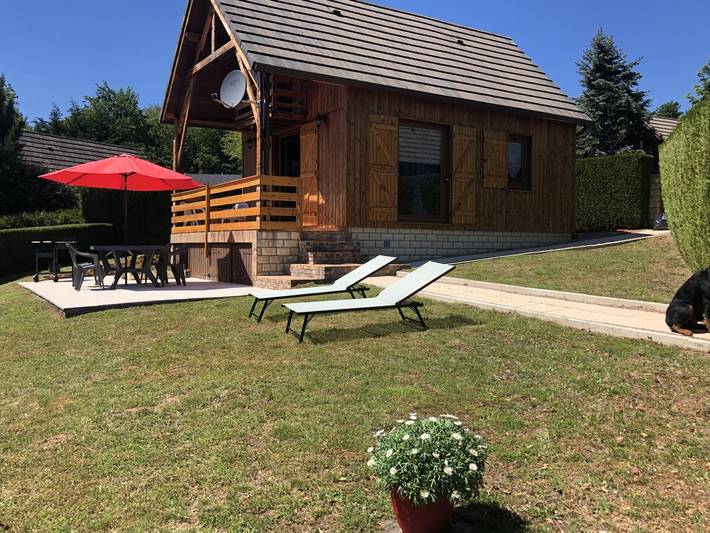 Gîte pour 5 personnes, avec Balcon et Terrasse ainsi que Jardin et Vue sur le lac