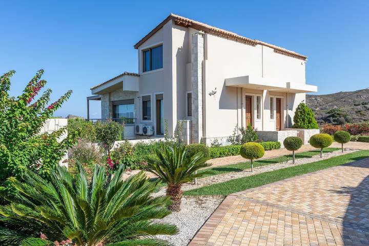 Location de vacances pour 11 personnes, avec jardin et terrasse dans Agia Pelagia - 3