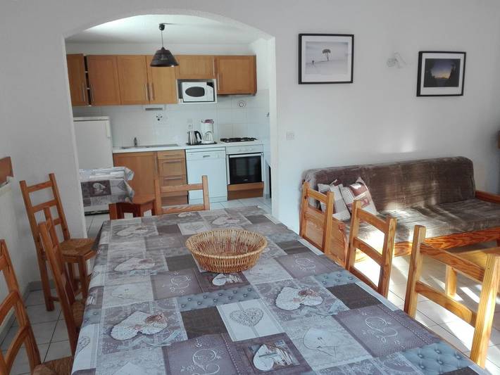Gîte pour 9 personnes, avec terrasse à Corrençon-en-Vercors - 2
