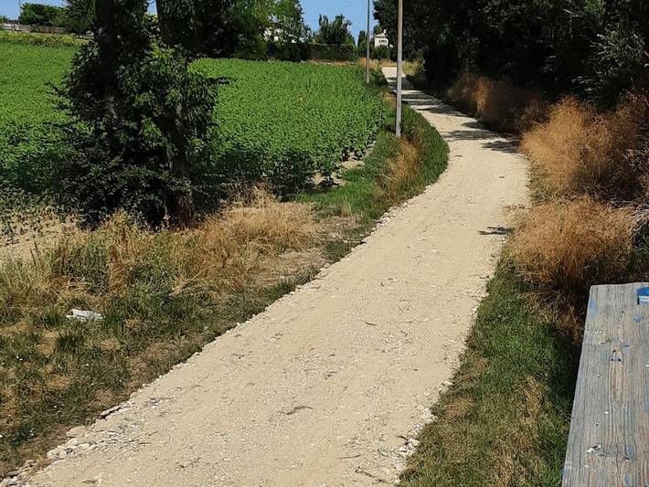 Gîte pour 2 personnes, avec jardin et vue, animaux acceptés à Saint-Colomb-de-Lauzun - 2