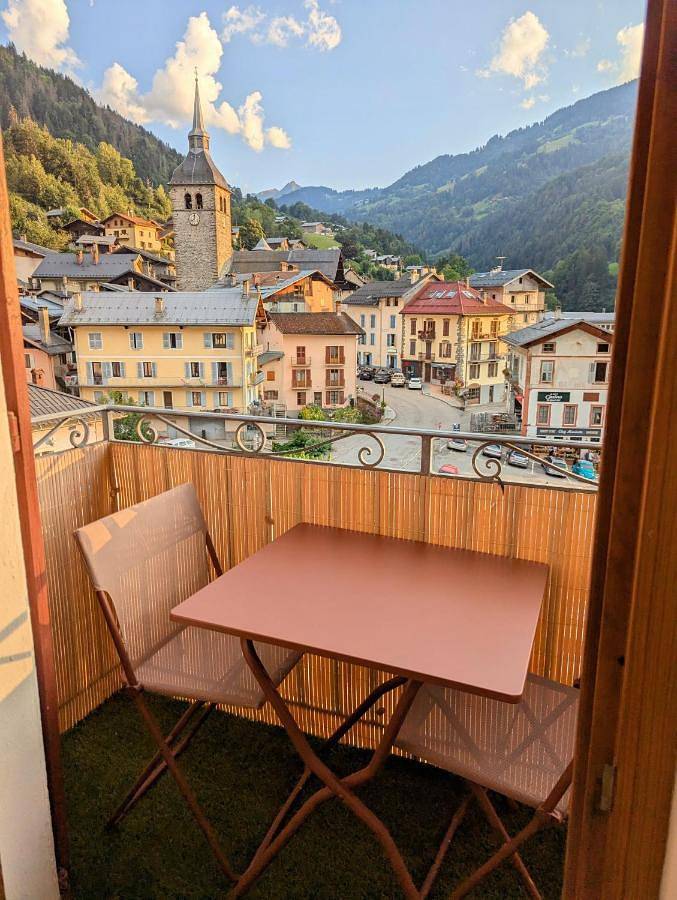 Gîte pour 4 personnes, avec vue et balcon dans Office De Tourisme De Beaufort - 4