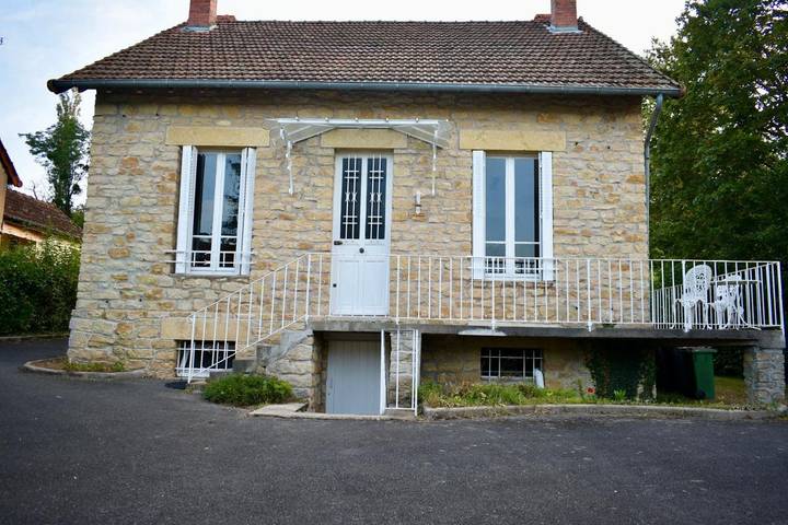 Location de vacances pour 6 personnes, avec jardin et vue à Saint-Honoré-les-Bains - 2