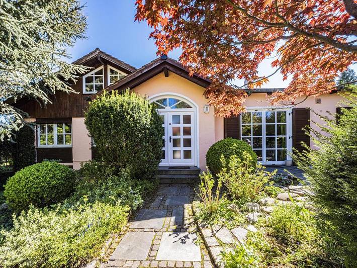 Ferienwohnung für 2 Personen, mit Whirlpool und Terrasse sowie Garten und Pool in Münsing - 4