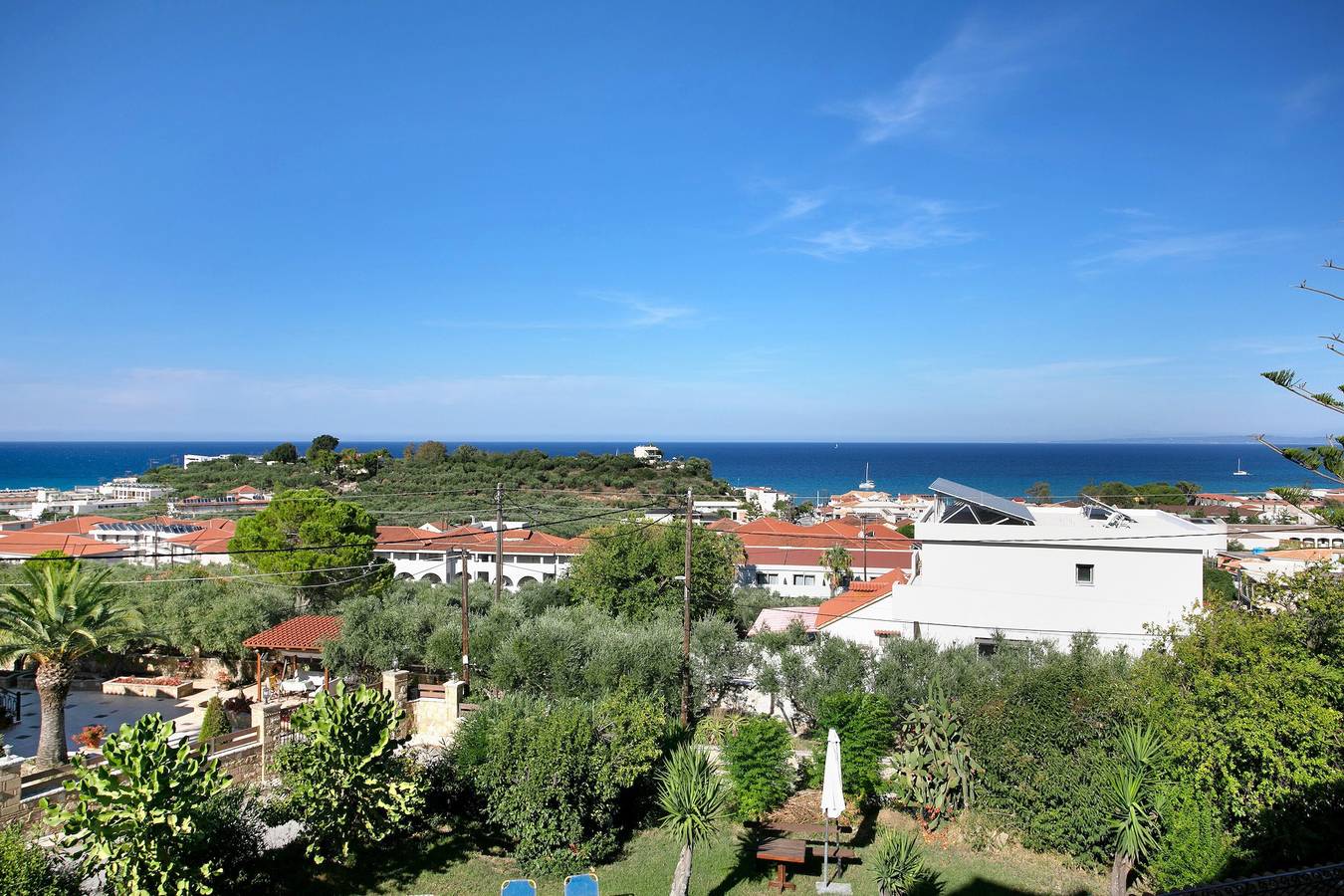 Entire studio, Studio Apartment "Yiannis 7" with Sea View, Shared Garden & Wi-Fi in Planos, Zakynthos