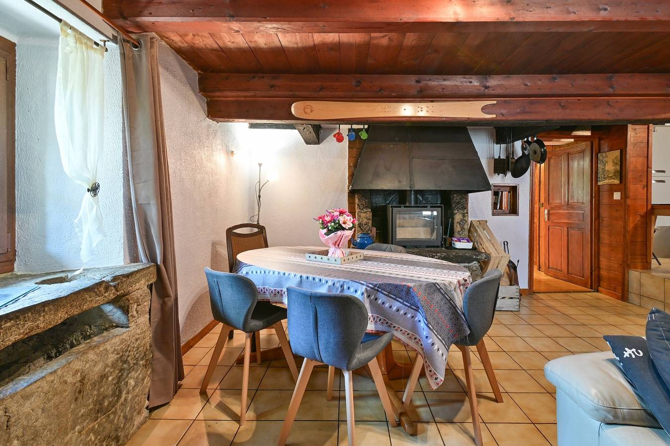 Appartement entier, 5P - 2 chambres - Rez de jardin - Aravis Annecy in Les Clefs, Région d'Annecy