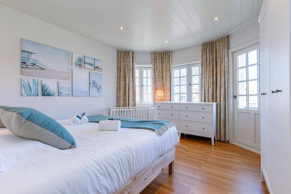 Child-friendly family house with cozy garden, just 5 minutes from the beach. in Bredene, Côte belge