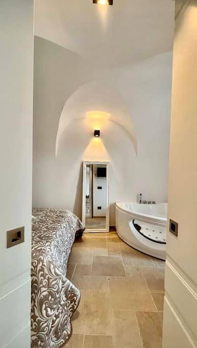 Ferienwohnung für 4 Personen, mit Whirlpool und Ausblick in Perinaldo
