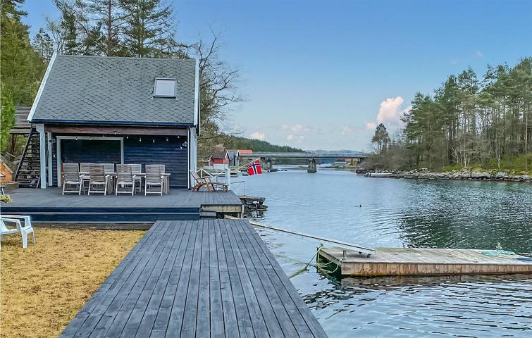 Feriehus for 8 personer, med hage og terrasse i Hordaland