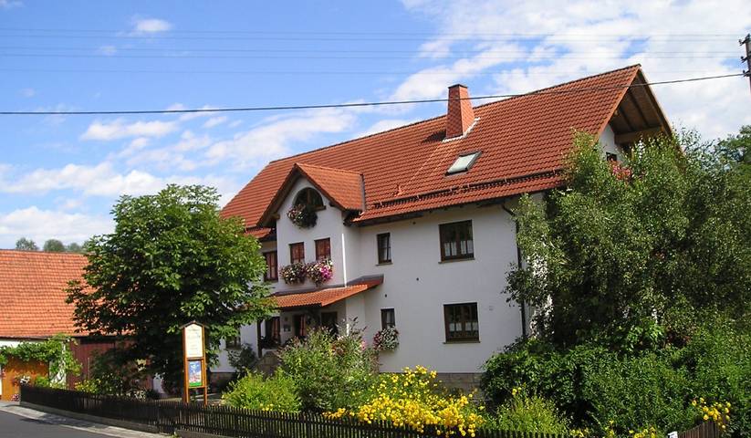 Pension für 5 Personen, mit Balkon und Balkon/Terrasse sowie Garten an der Rhön