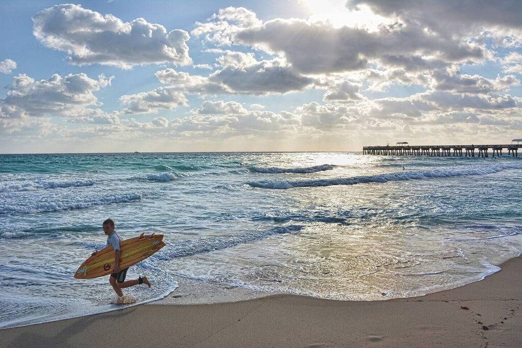 Downtown Retreat - Single Family, überall zu Fuß, großer Garten in West Palm Beach, Palm Beach County