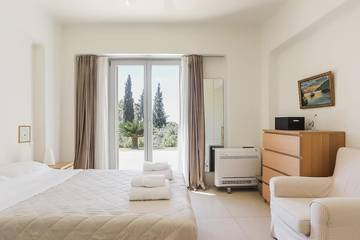 Villa for 10 People in Perdika, Aegina, Photo 2
