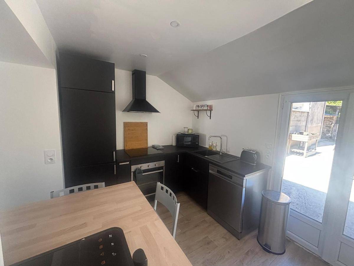 Appartement entier, Charming 70 m2 house near Mayenne in Château-Gontier-sur-Mayenne, Mayenne